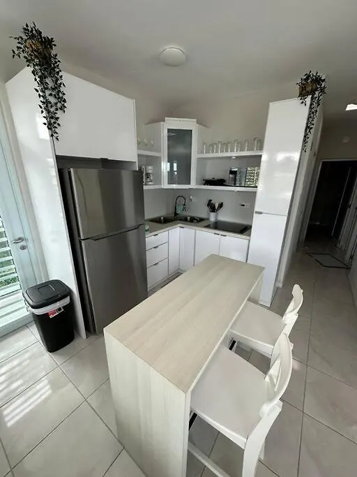 Lovely Beach House In Playa Sardinera Hatillo